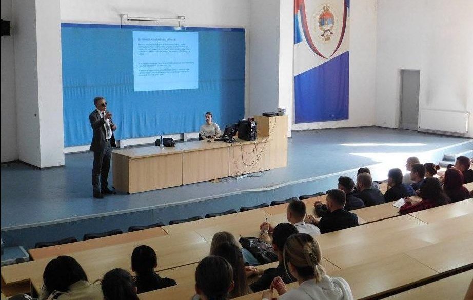 Prof. Dr. Stevo Jaćimovski gave a lecture to the students of the Faculty