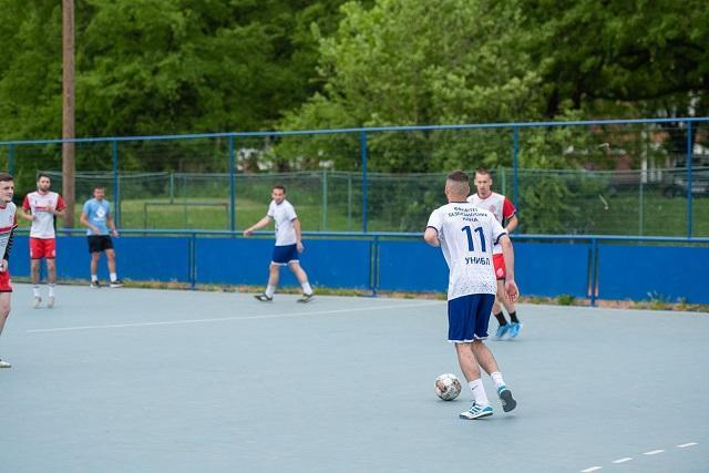 IMG-304e48616fb1dd60089f4b1e8f2af78f-V