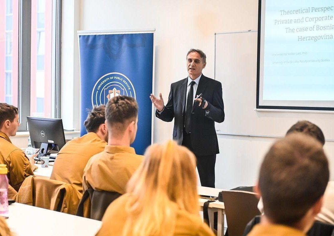 Prof. dr Velibor Lalić održao predavanje na Ludovika univerzitetu za javnu službu u Budimpešti