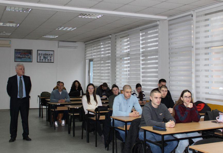 Predavanje Aleksandra Jovčića o metodologiji rada obavještajnih službi