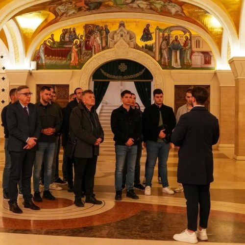 641772533 18364785430206250 4646224656681826198 N