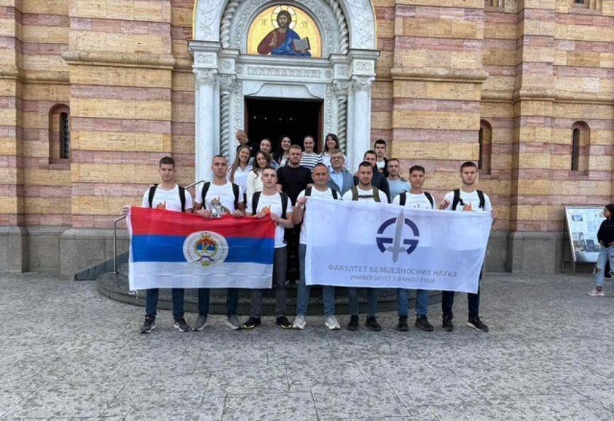 Korak za Sofiju: Banjalučki studenti krenuli pješke na Ostrog