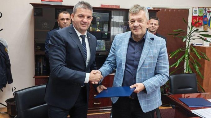 Naslovna Sudska