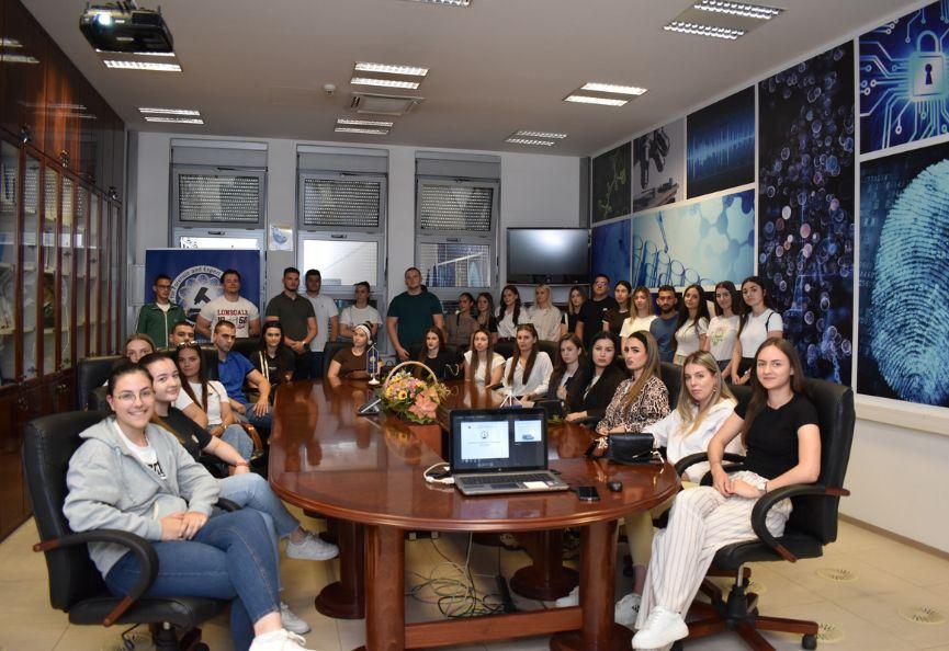 Studenti FBN-a posjetili Agenciju za forenzička ispitivanja i vještačenja